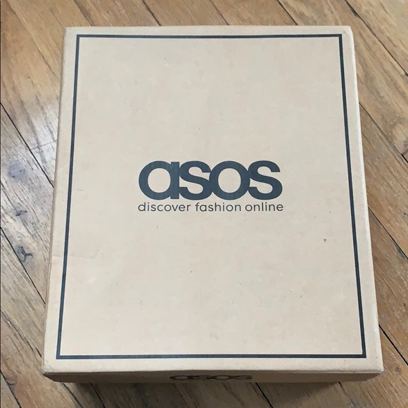 Peep toe booties - Picture 6 of 7